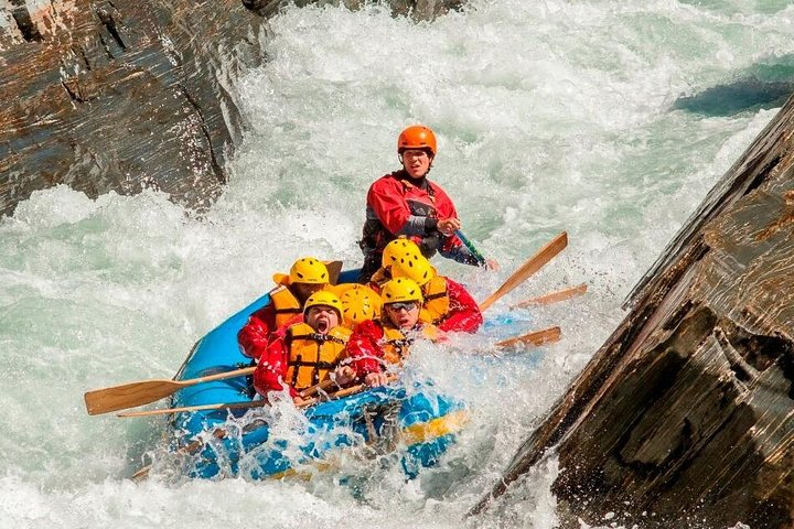 Rafting the final rapid on the Shotover river